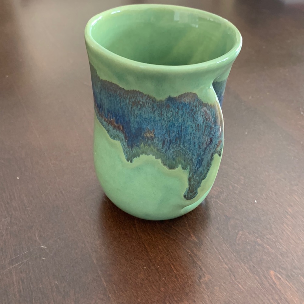 Neher left handed hand warmer mug